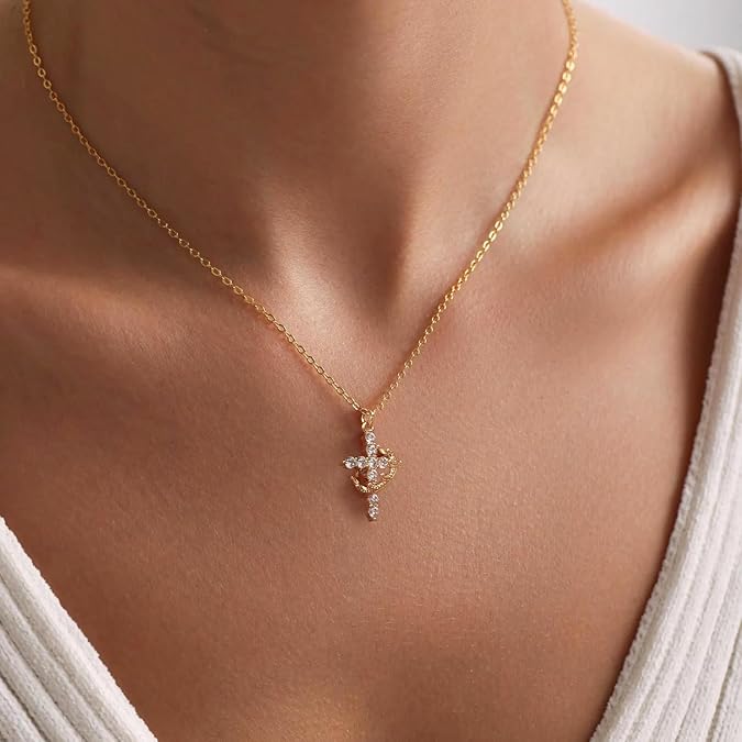 Crown Cross necklace - Image 4